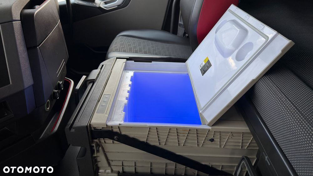 Volvo FH 500 l KSENON l LODÓWKA l 4 PODUSZKI KABINA - 29