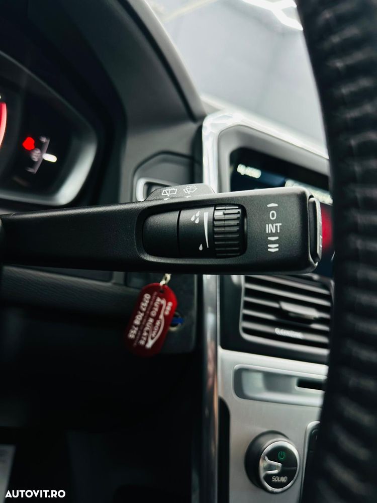 Volvo XC 60 D3 Ocean Race - 31