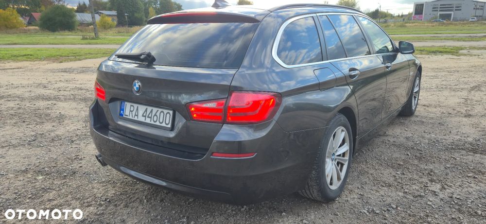 BMW Seria 5 520d Touring - 5
