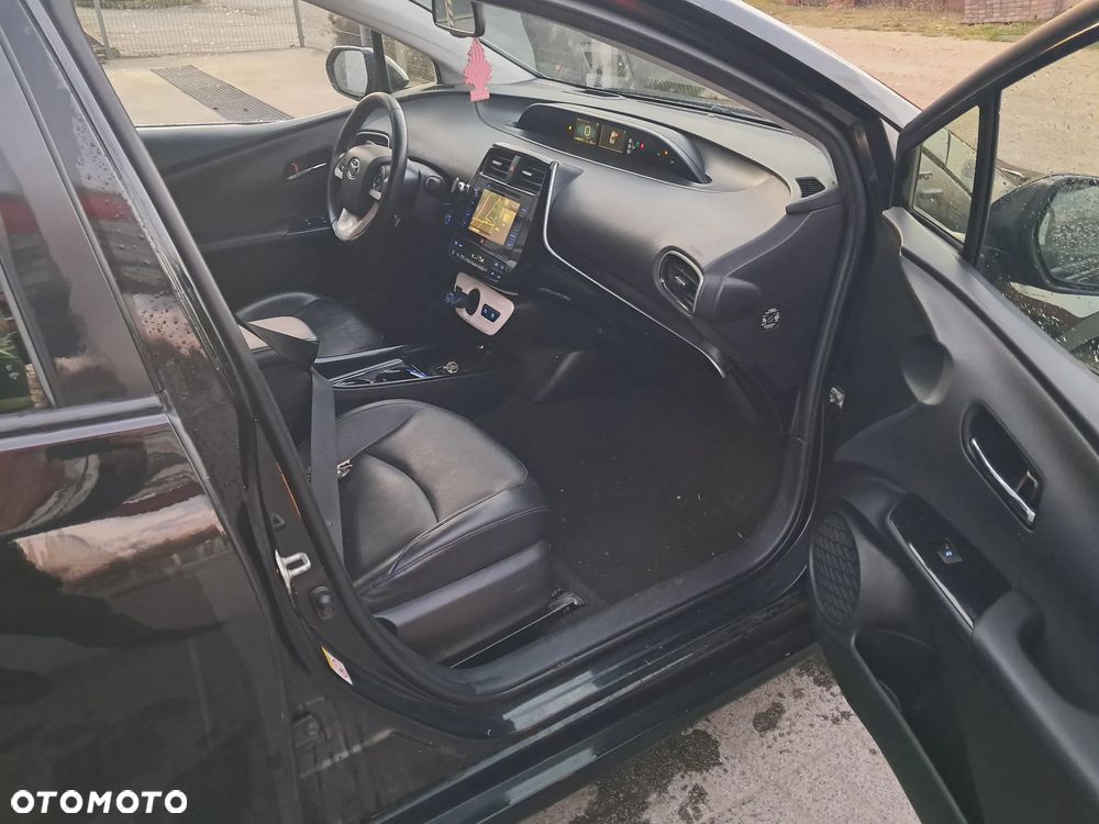 Toyota Prius 1.8 Hybrid Prestige - 4