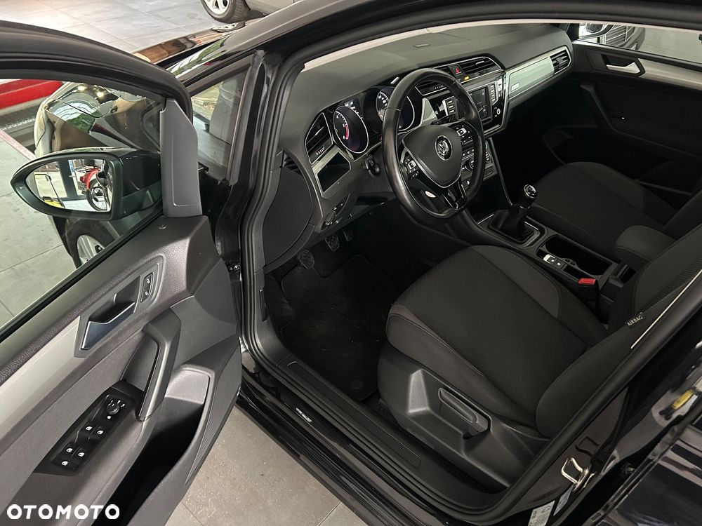 Volkswagen Touran 1.6 TDI BMT Trendline - 15