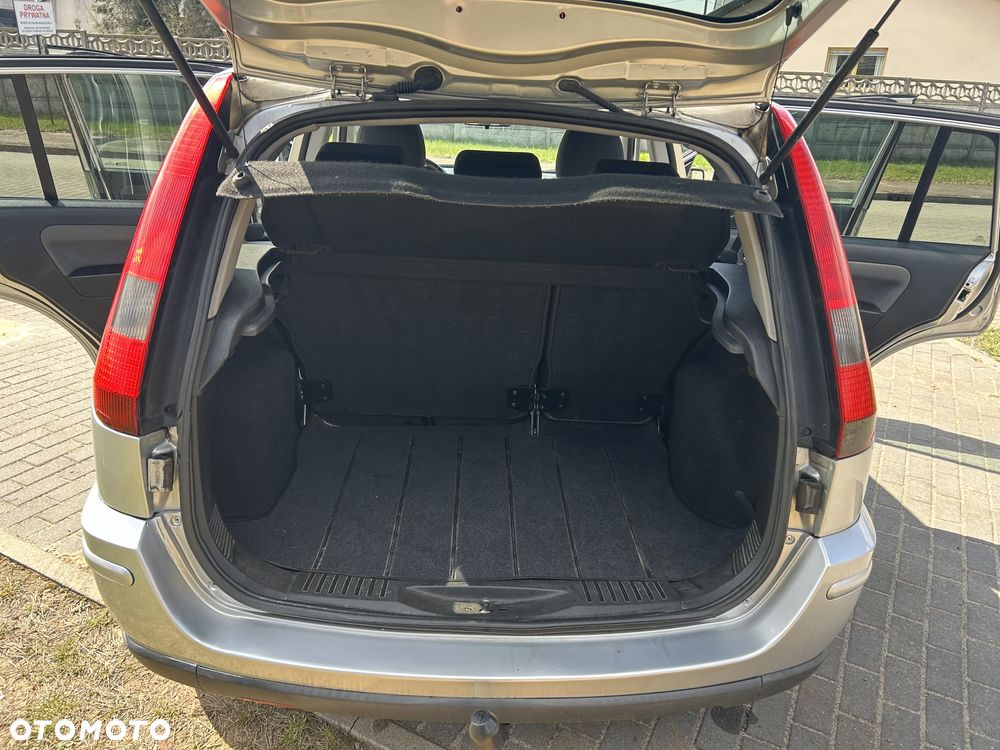 Ford Fusion 1.4 + - 16
