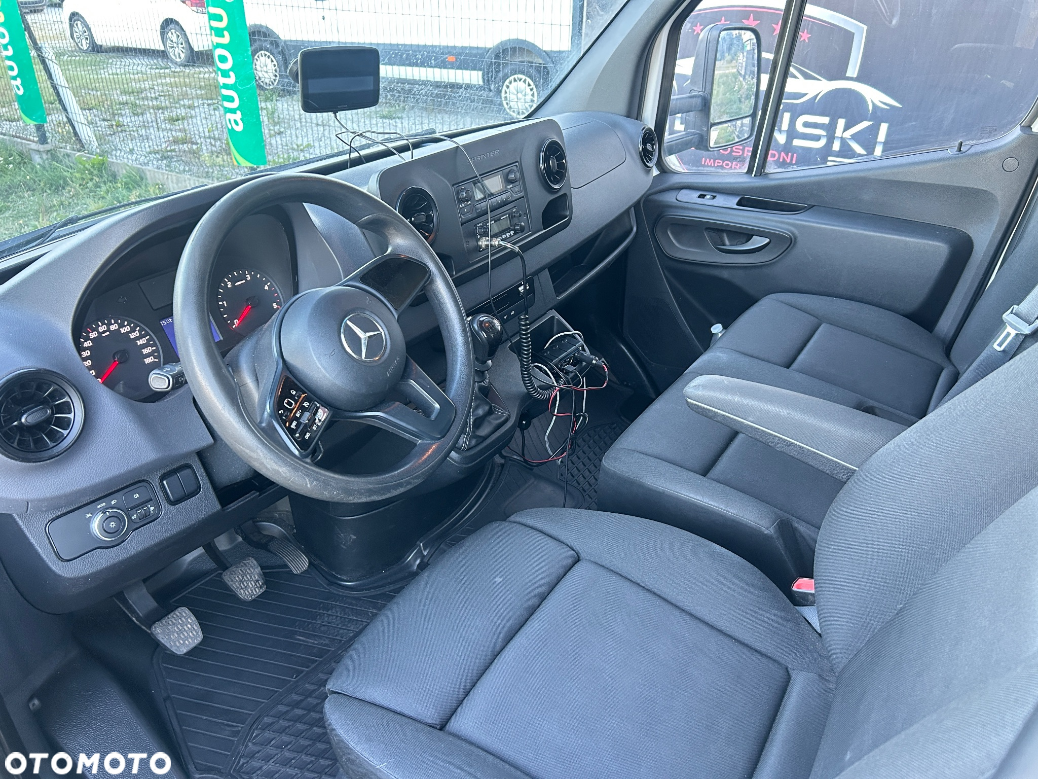 Mercedes-Benz SPRINTER - 24