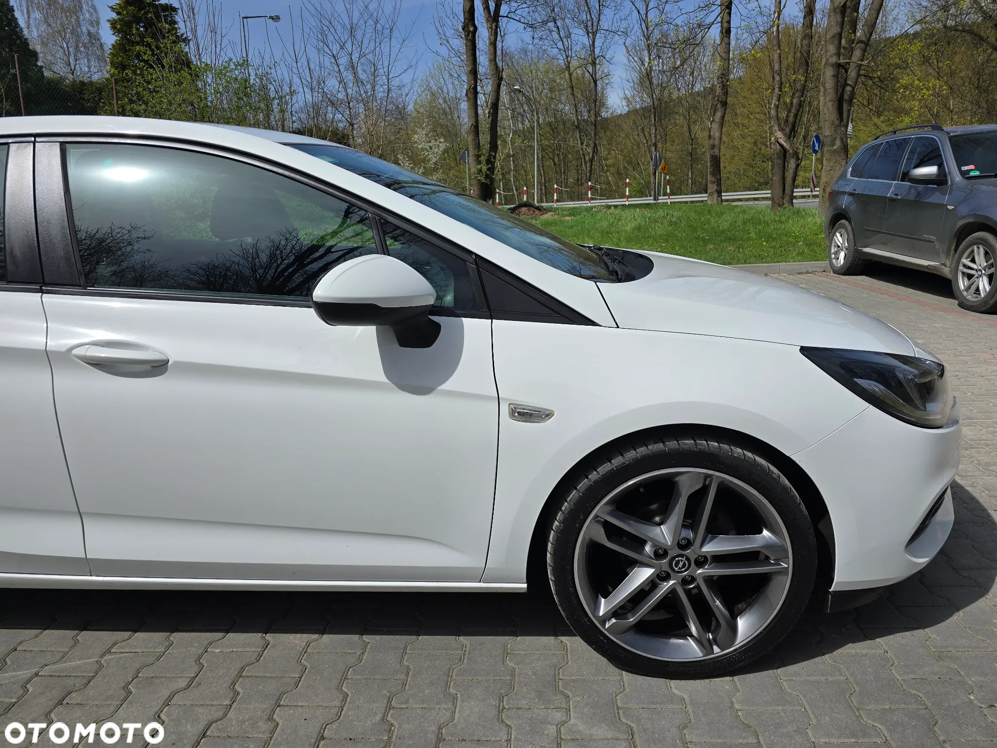 Opel Astra 1.2 Turbo - 29