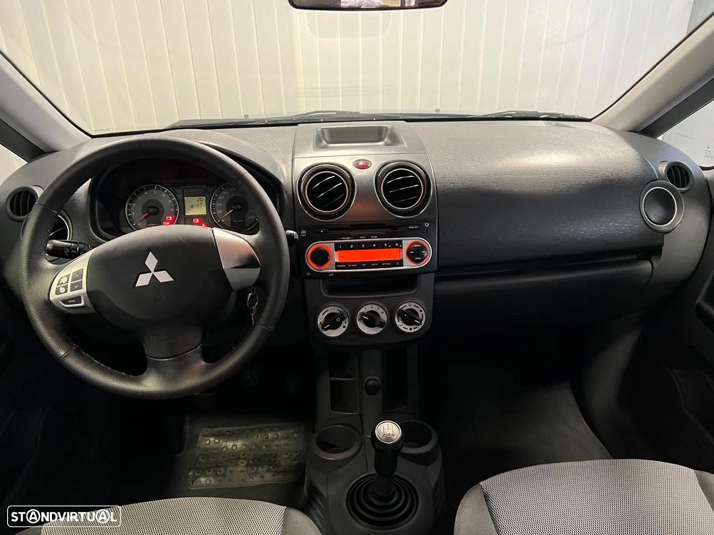 Mitsubishi Colt 1.1 Invite JLL - 7