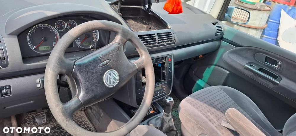 Volkswagen Sharan 1,9 TDI na części - 4