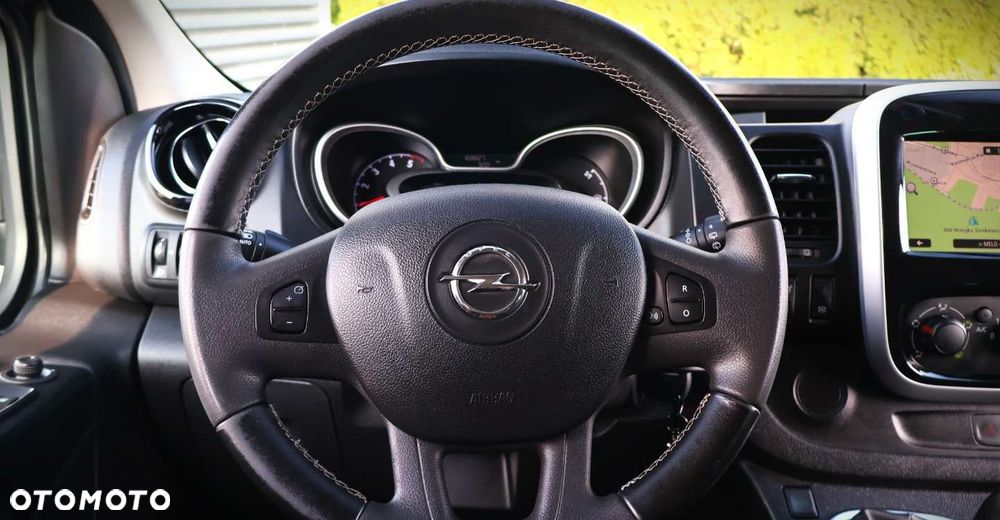 Opel Vivaro - 25
