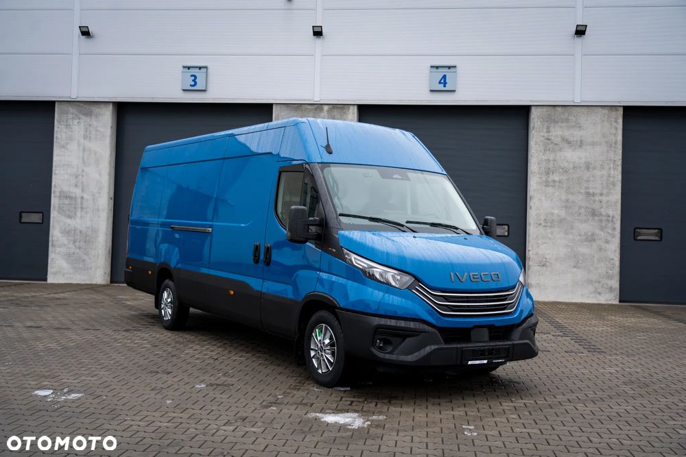Iveco 35S18H V 3.0 Diesel 180 KM MT6 Furgon L4H2 - 4