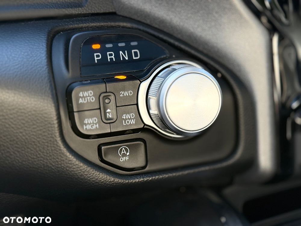 RAM 1500 Crew Cab Laramie - 17