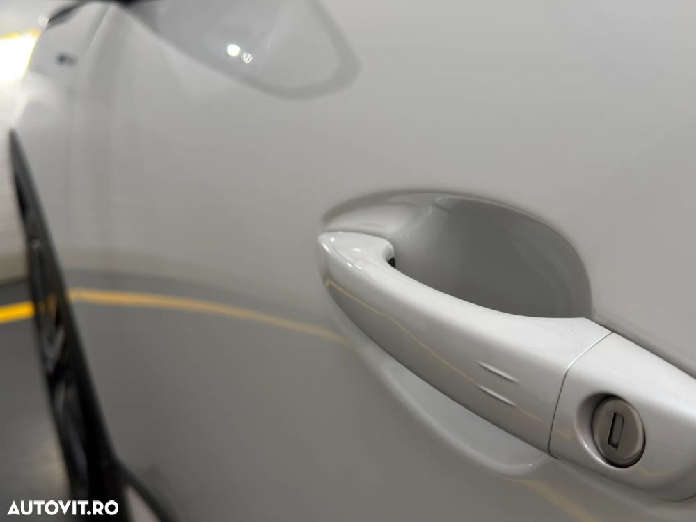 Peugeot 3008 PHEV EAT8 4X4 GT Pack - 26