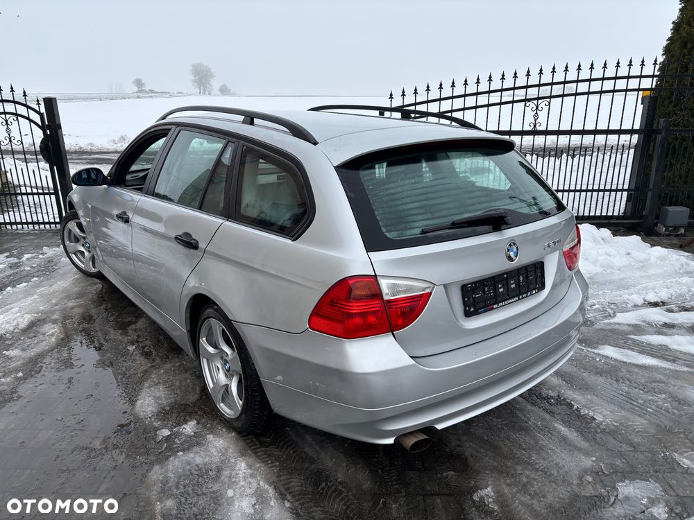 BMW Seria 3 ver-320i - 4