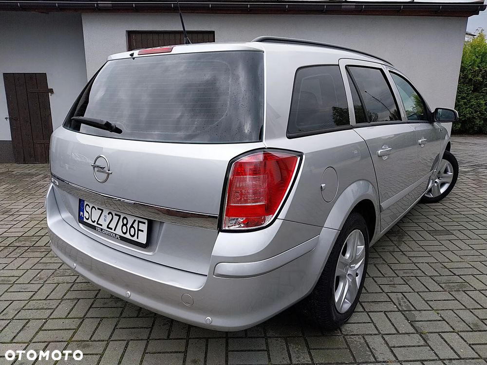 Opel Astra 1.6 Caravan Edition - 25