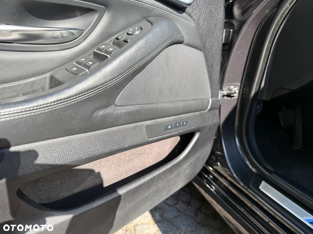 BMW Seria 5 M550d xDrive - 8