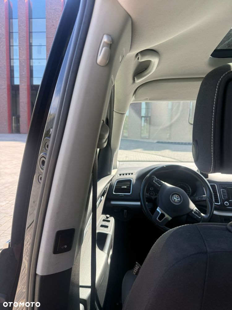 Volkswagen Sharan 2.0 TDI Highline - 16