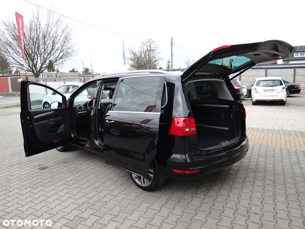 Volkswagen Sharan 2.0 TDI Blue Motion Highline - 16