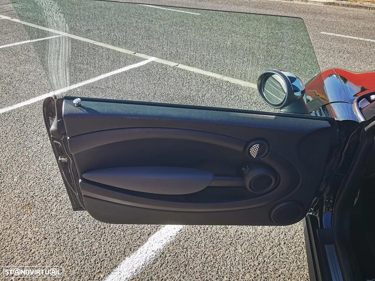 MINI 3 Portas Cooper D - 5