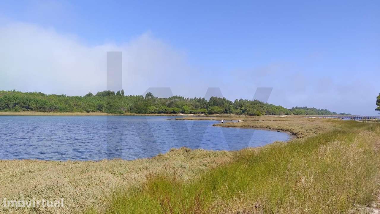 Oportunidade de Investimento em Terreno junto à Lagoa de Óbidos - Grande imagem: 2/12