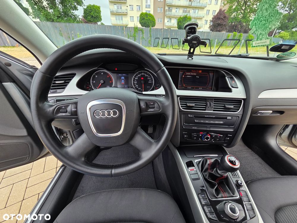 Audi A4 Avant 2.0 TDI DPF Ambiente - 34