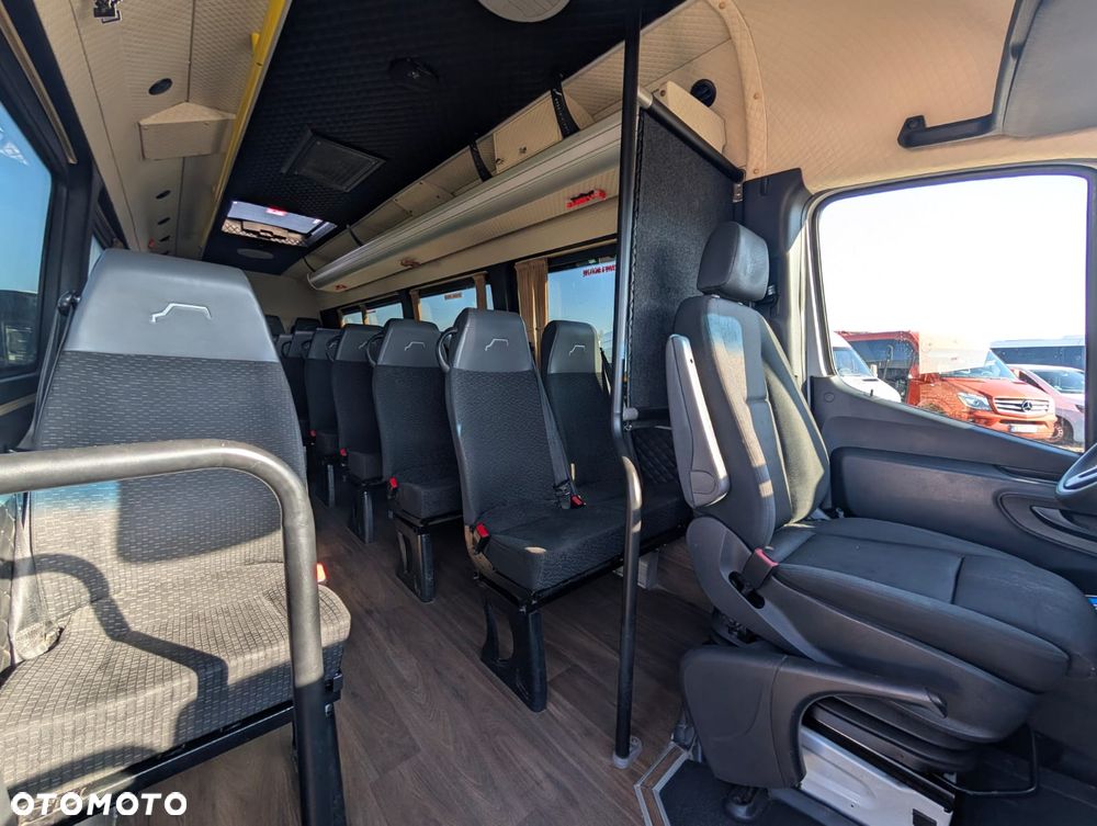 Mercedes-Benz Sprinter 519 - 15
