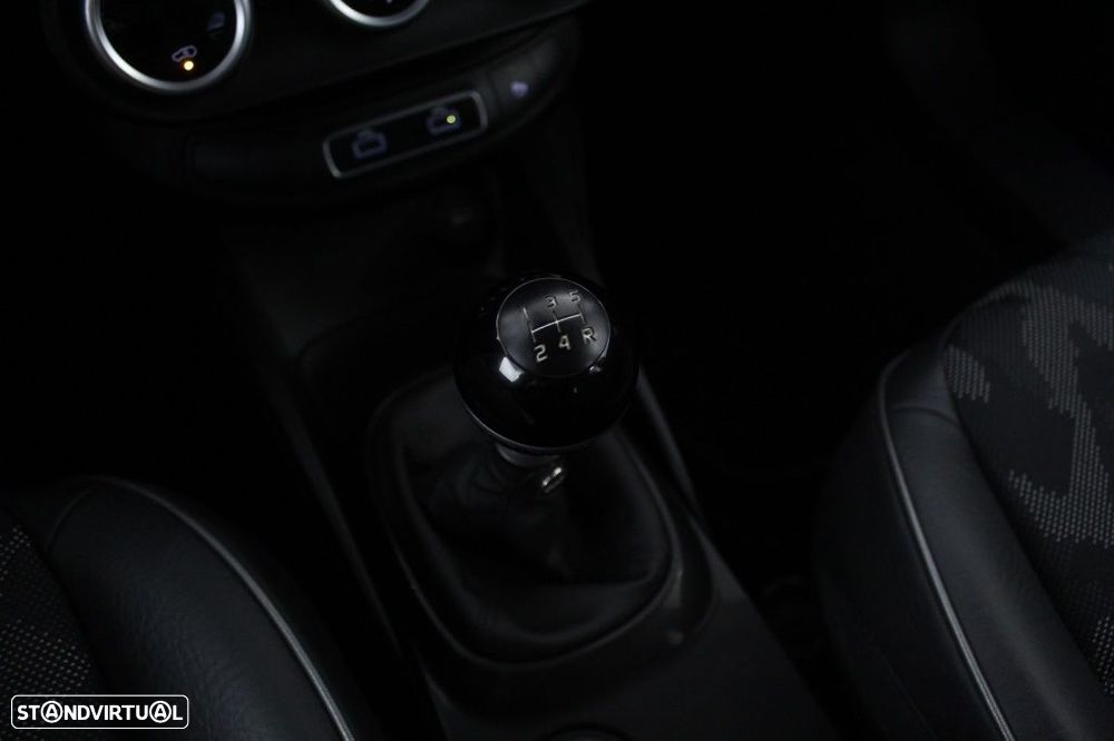 Fiat 500X 1.3 MJ City Cross - 32