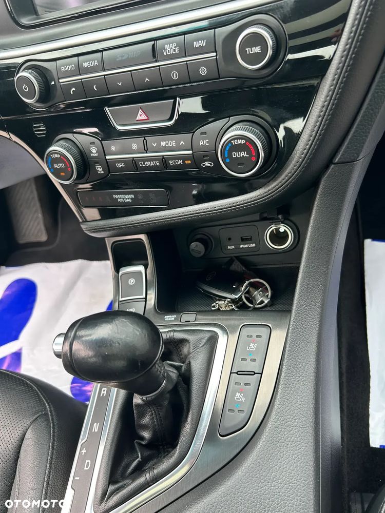 Kia Optima 2.0 XL - 10