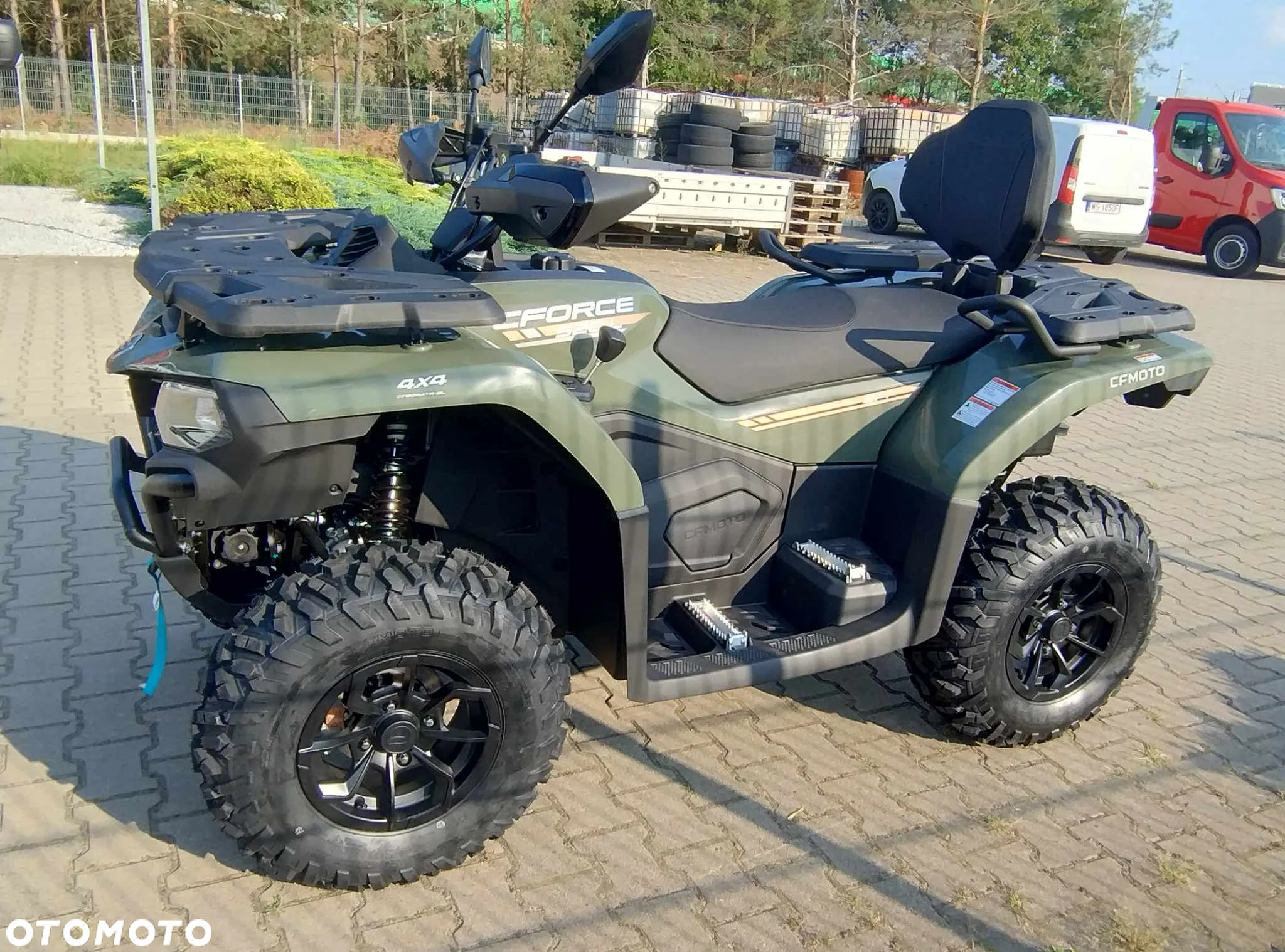 CFMoto CForce - 18