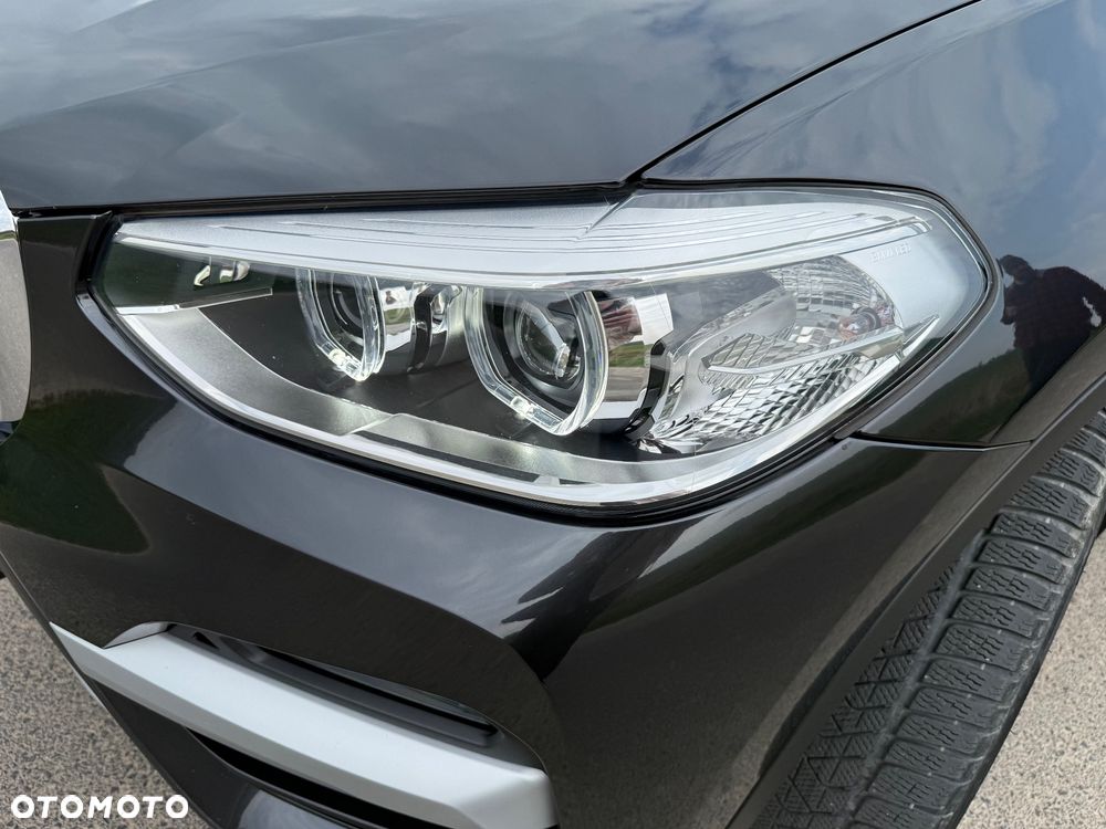 BMW X3 xDrive20d - 12