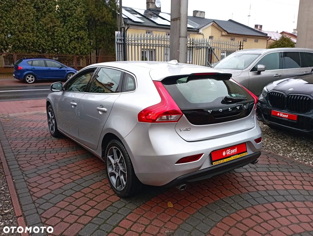 Volvo V40 T2 Ocean Race - 6