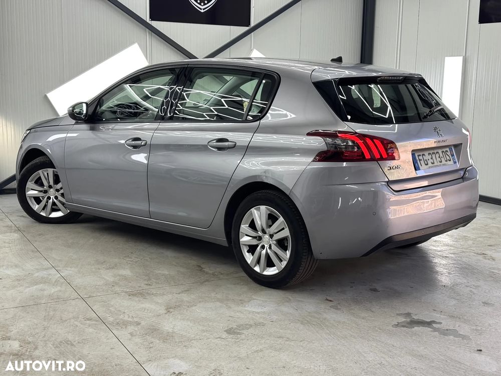 Peugeot 308 - 15