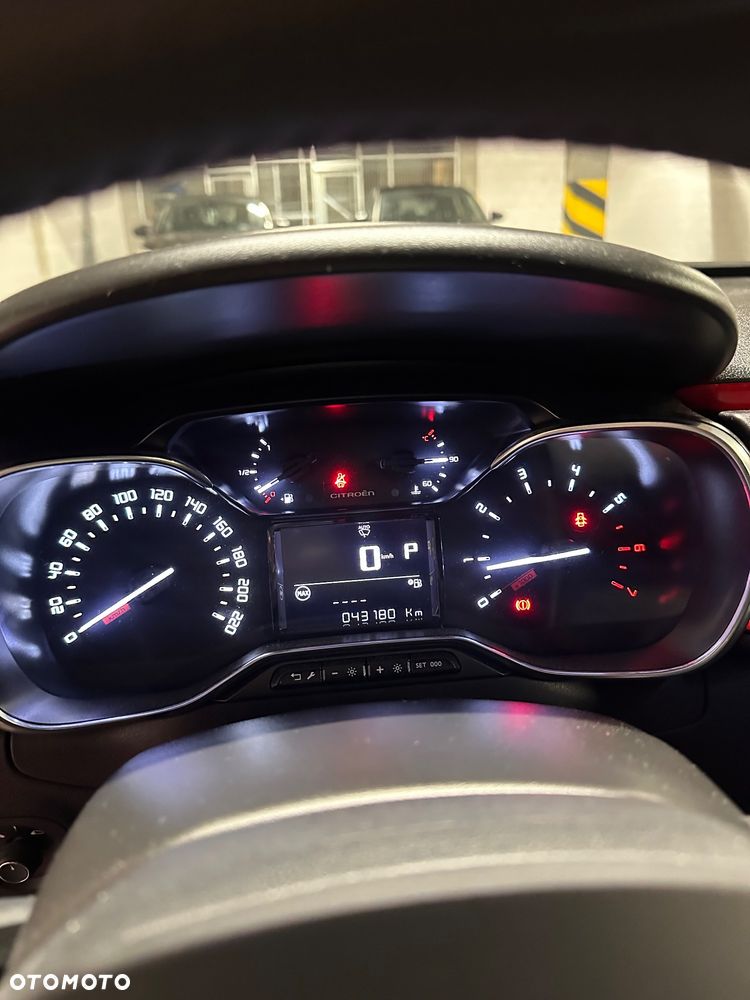 Citroën C3 1.2 PureTech Shine EAT6 - 9