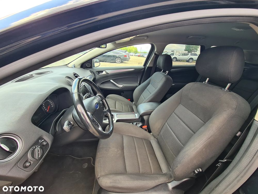Ford Mondeo - 15