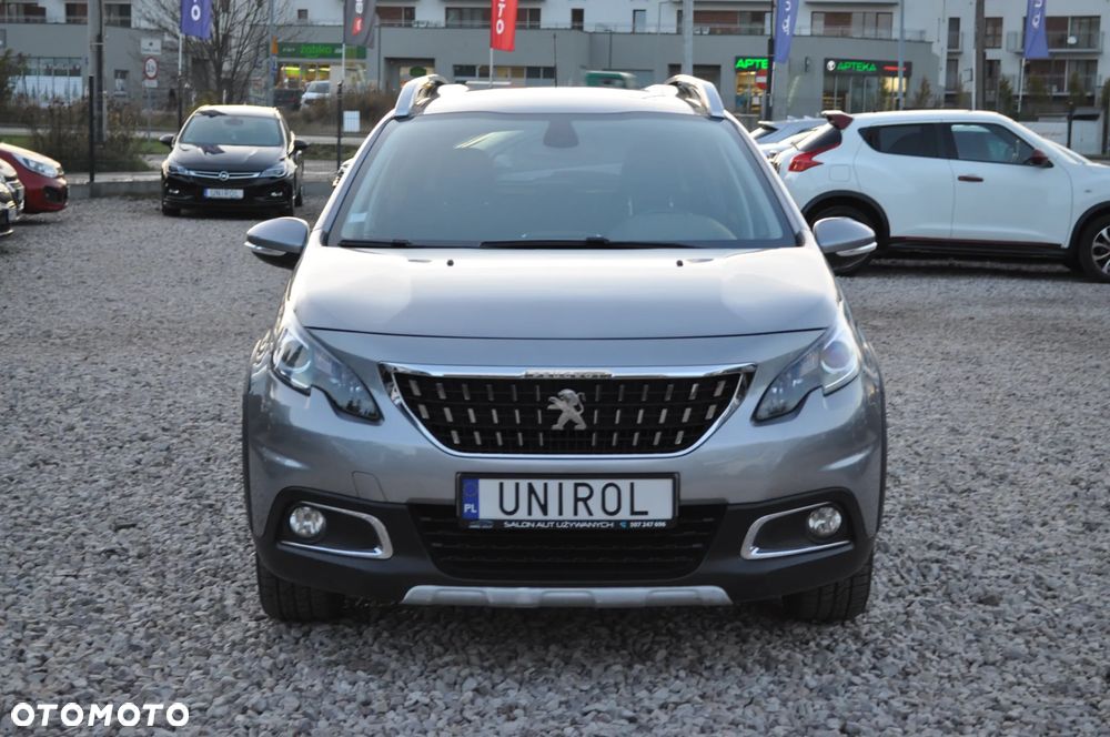 Peugeot 2008 1.2 Pure Tech GPF Allure S&S - 16