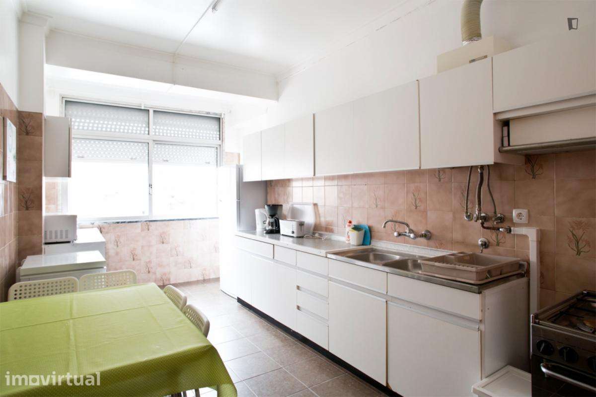 Quarto - localizado em Pontinha Lisbon - Grande imagem: 3/15