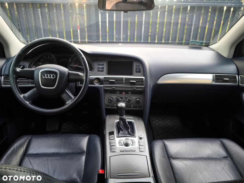 Audi A6 Limousine 2.4 - 7