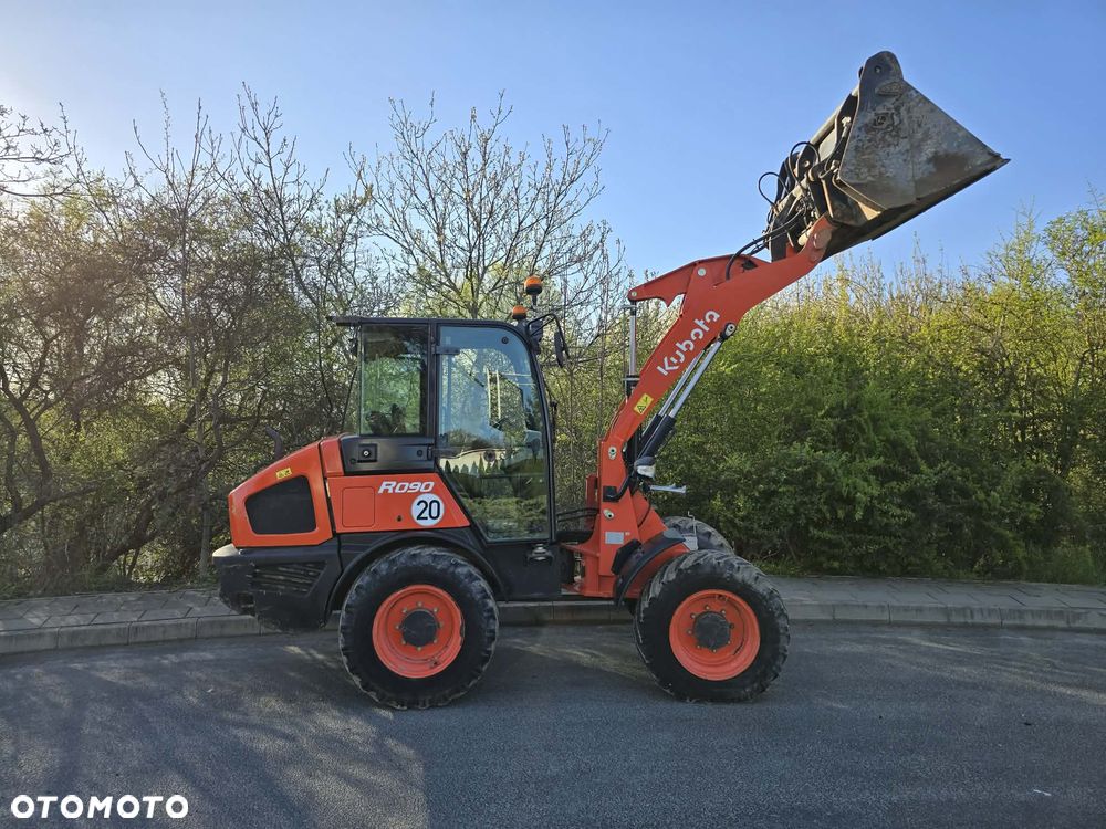 Kubota R090 SALON PL 1 WŁ  NOWY SILNIK 600MTH - 6
