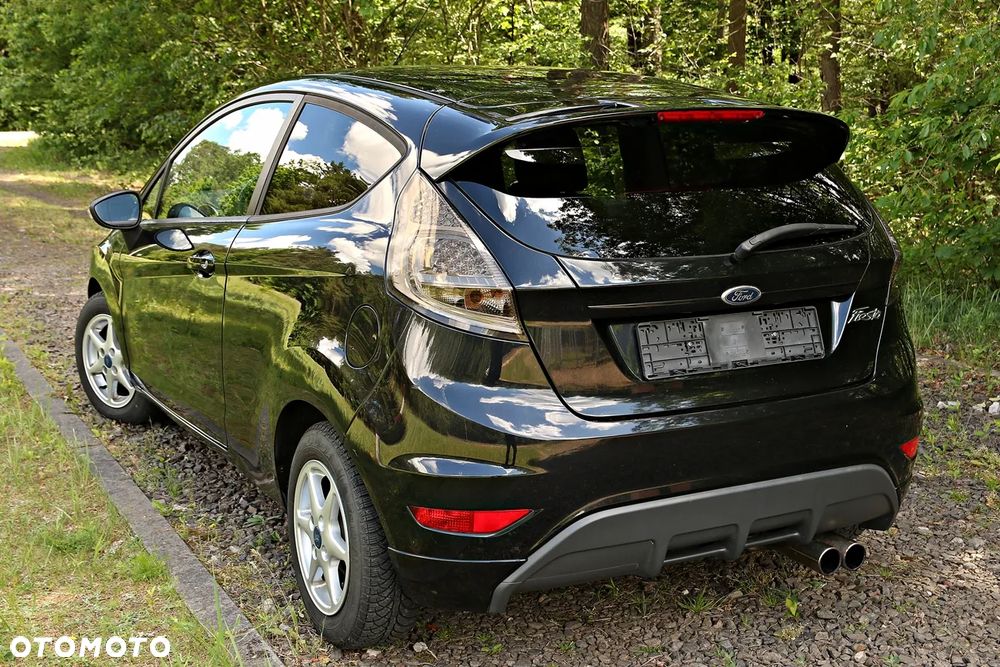 Ford Fiesta 1.4 Sport - 32