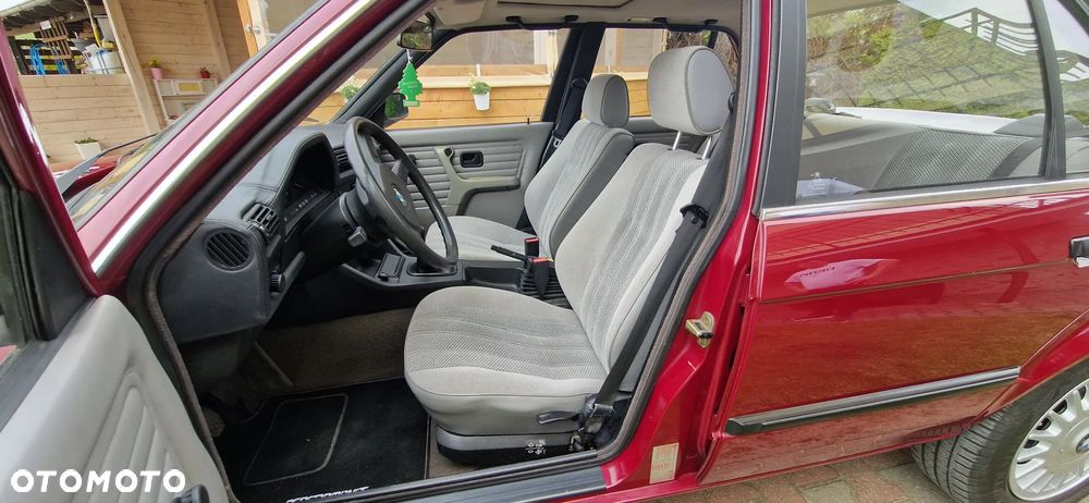 BMW Seria 3 - 27