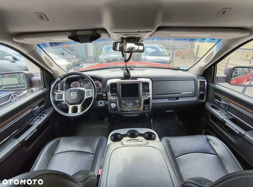 Dodge RAM - 8