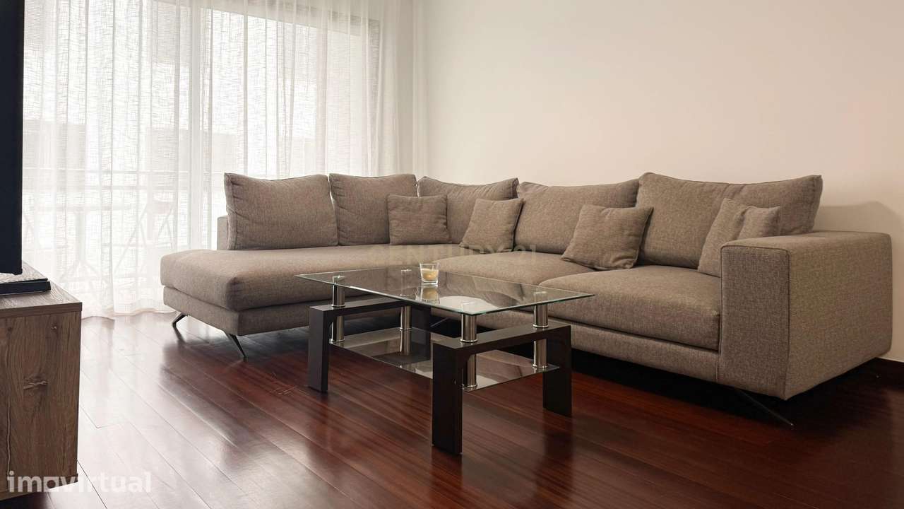Apartamento T2 em Funchal (São Pedro) com Vista Mar - Grande imagem: 3/24