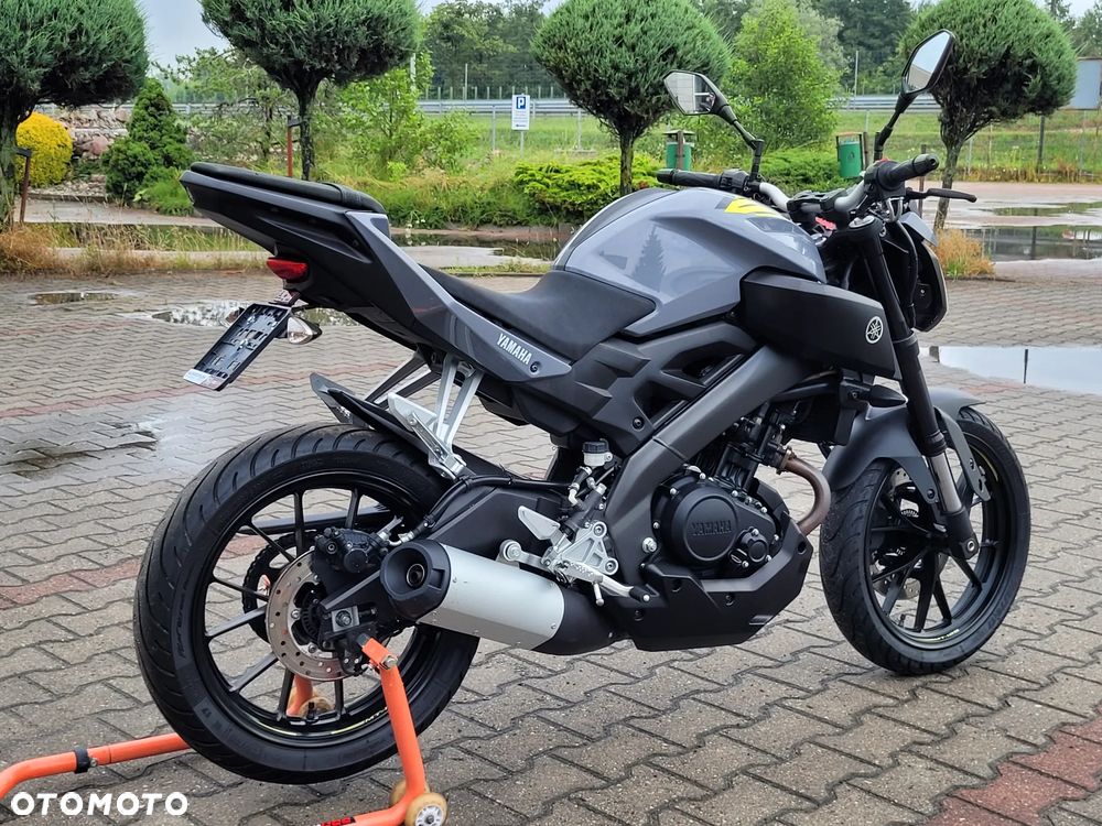 Yamaha MT - 8