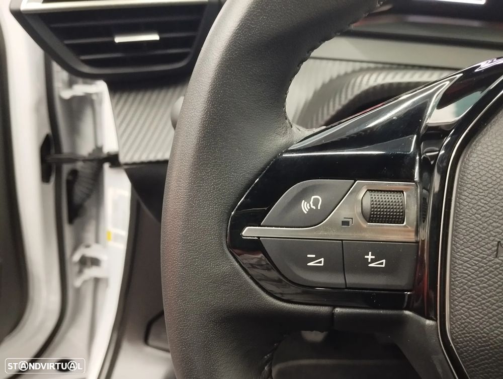 Peugeot 2008 1.2 PureTech Style - 18