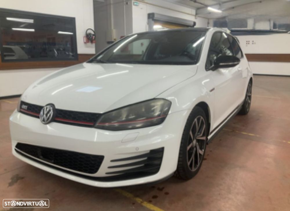 VW Golf 2.0 TSi GTi DSG Performance - 2