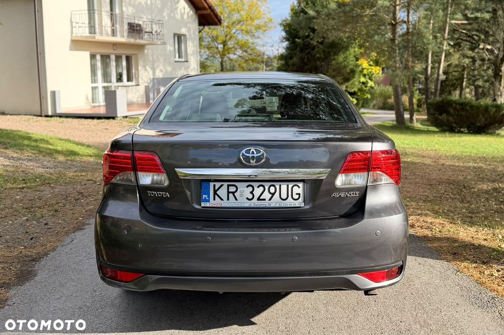 Toyota Avensis 2.2 D-4D Premium - 9
