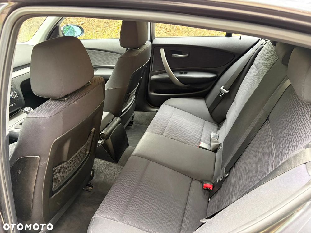 BMW Seria 1 116i - 21