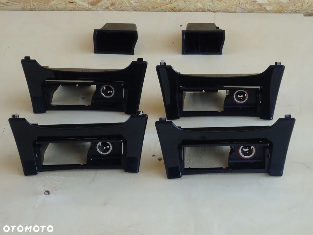 POPIELNICZKA GNIAZDO 12V PANEL DESKI CZARNY DEKOR OPEL INSIGNIA A - 5