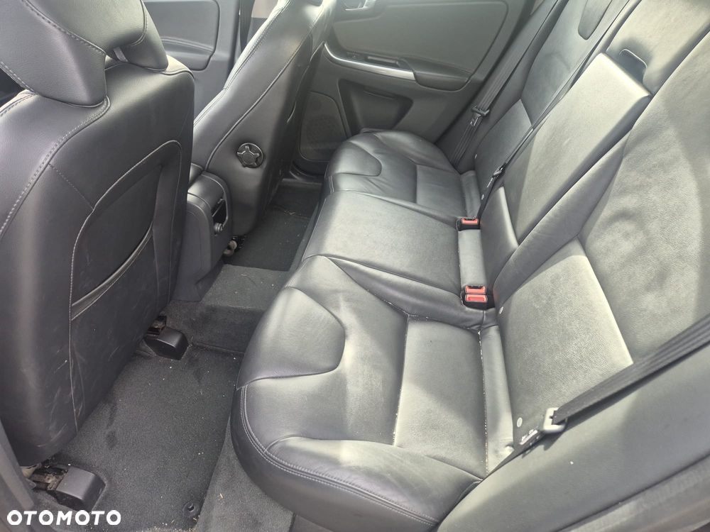 Volvo XC 60 D4 Geartronic Summum - 3