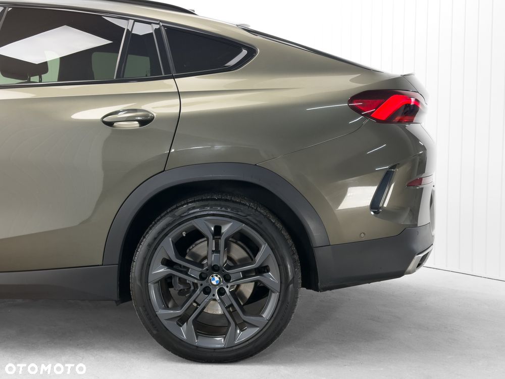 BMW X6 xDrive30d - 16