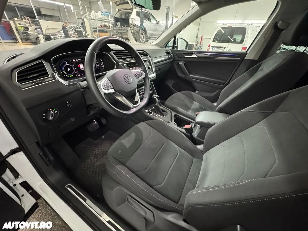 Volkswagen Tiguan - 9