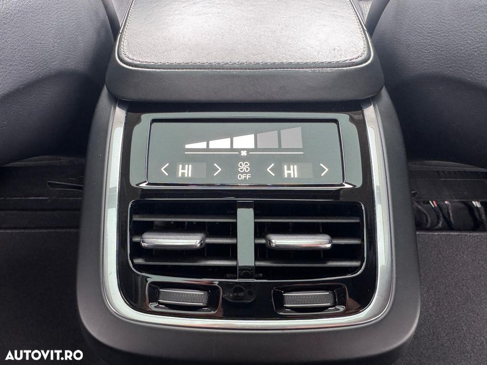 Volvo XC 90 T8 AWD Recharge Geartronic Inscription Edition - 19