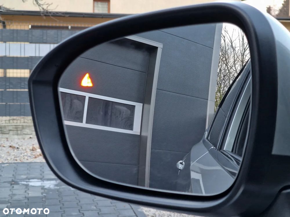 Nissan Qashqai 1.3 DIG-T MHEV Xtronic Tekna - 37